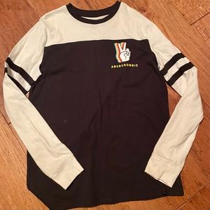 Abercrombie kids long sleeve tee 11/12